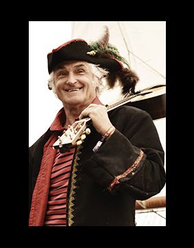 HIP HIP HIP PIRATE !